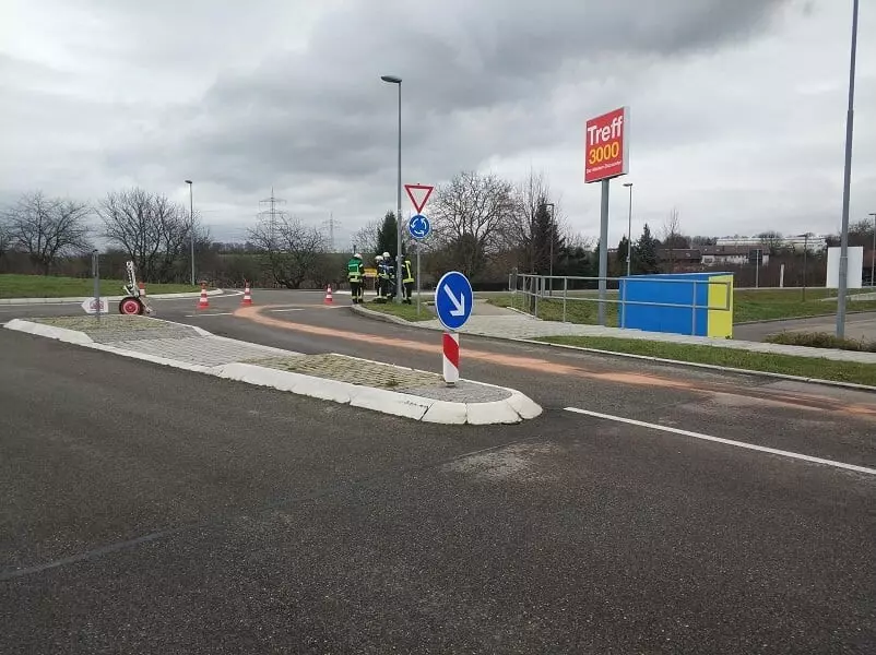 Ölspur nach Verkehrsunfall