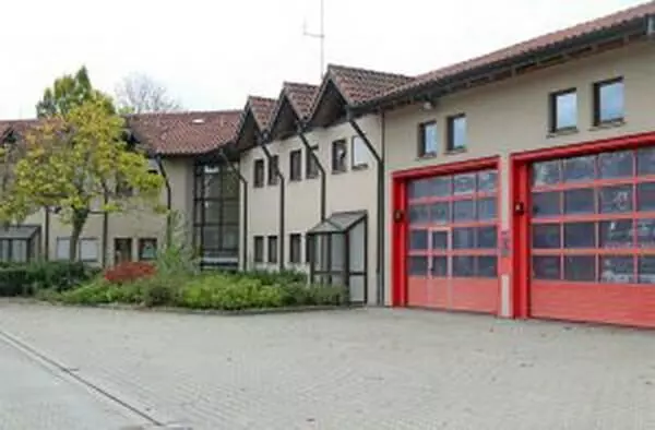 Umbau des Feuerwehrhauses wird teurer